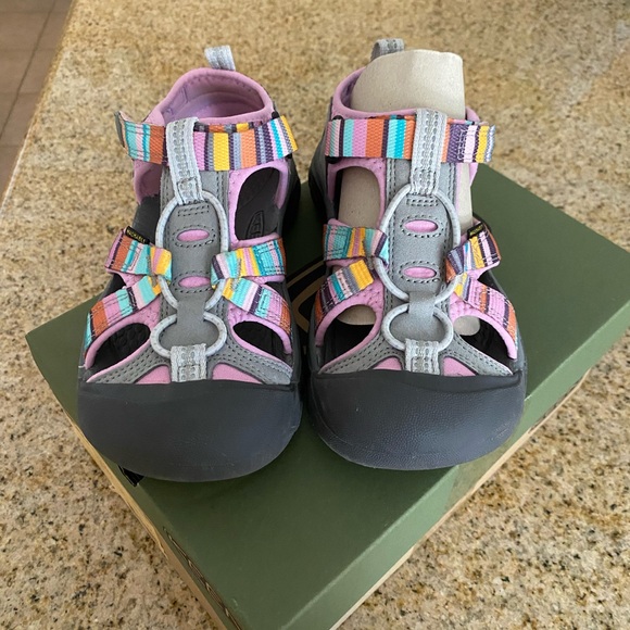 Keen Venice H2 Girls Youth Sandals- Like New, Size 1 - Picture 1 of 6